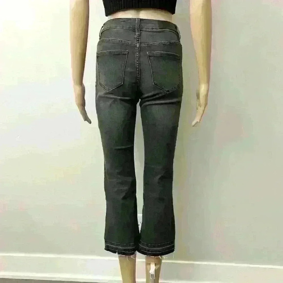 VERO MODA Flared Bootcut Gray Black 
Medium Raise Jeans with  Raw Hem. - Picture 2 of 8